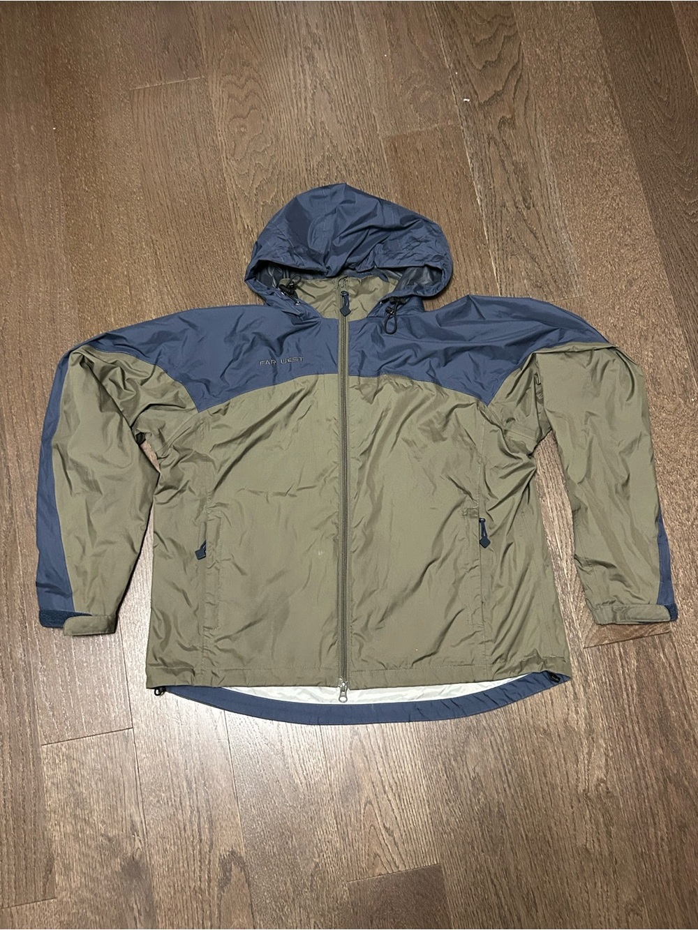 FarWest Lightweight Hooded Rain Jacket Windbreaker - Men's L